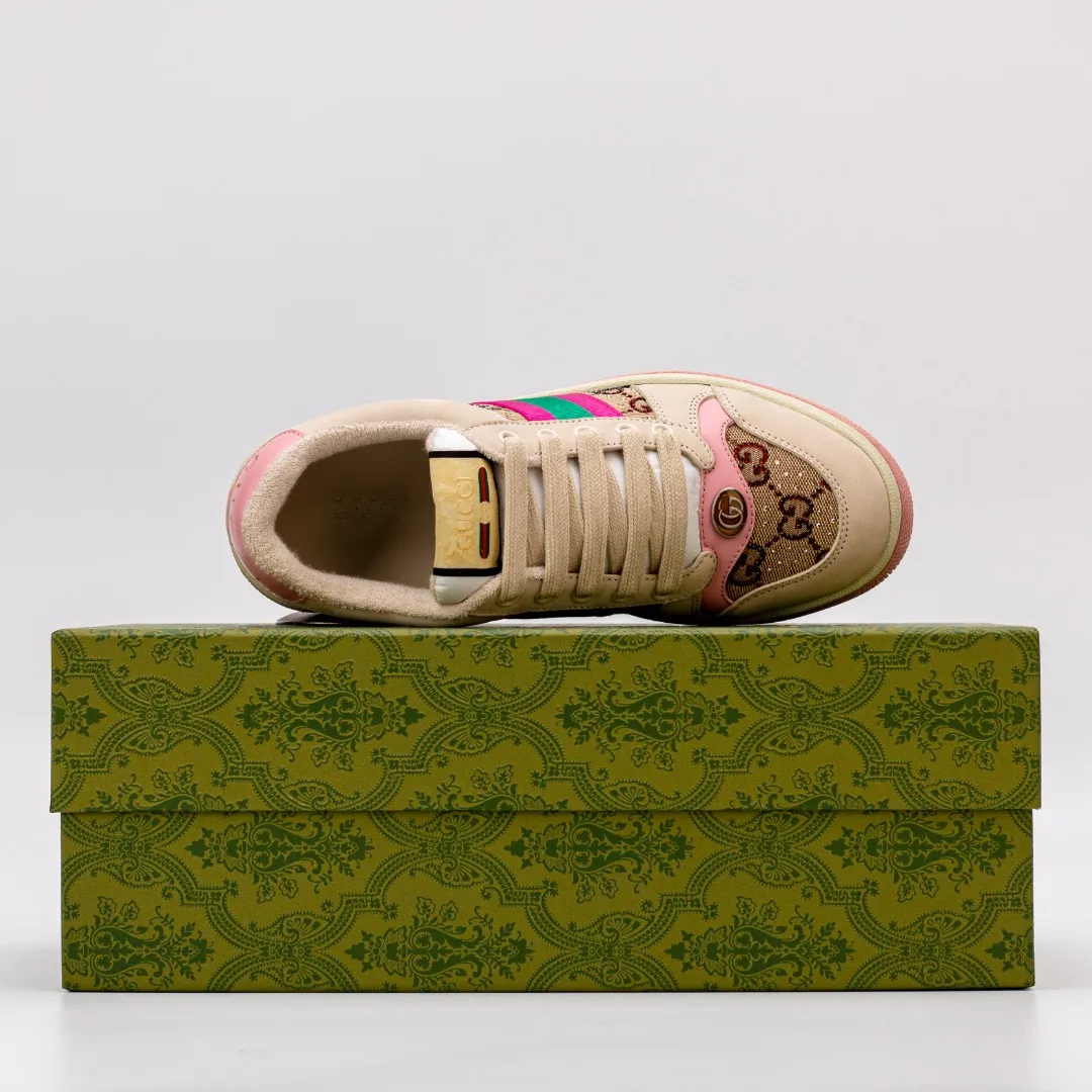 Ex-factory price: RMB 300 [higher version] GUCCI casual sports distressed small dirty shoes, polished cowhide fabric, hand-made distressed effect!  Original terry cloth, delicate, soft, comfortable and breathable. Privately molded steel-stamped two-color original TPU outsole (lower layer is wider, upper layer is narrower) to differentiate the wrong version of the outsole in the market. Fabric, material, outsole, detail comparison SIZE: 34-41, 38-45 regular size (women's 34, 41, men's 38, 45 customized, non-returnable and non-exchangeable) (women's colors and men's models need to be customized)